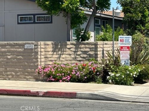 84 Seville, Tustin CA 92780-5958 exterior