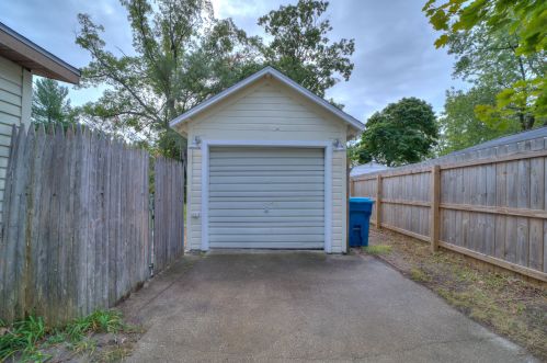 2509 Cutler Ave, Meskegon MI 49441-1275 exterior