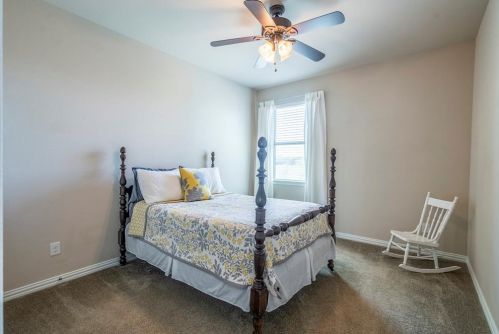 12809 Spg Hl Dr, Frisco TX 75035-1647 exterior