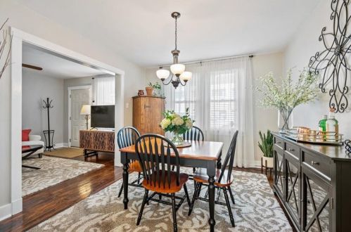 563 Allenby Ave, Pittsburgh PA 15218-1303 exterior