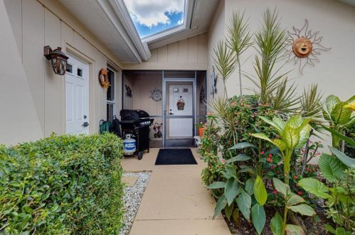 3115 Boca Ciega Dr, Naples FL 34112-6105 exterior