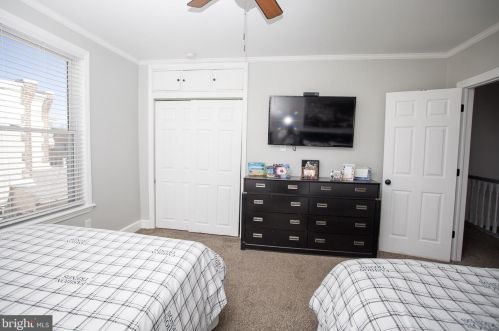 26 Ridgeway Ave, Manor PA 19036-1923 exterior