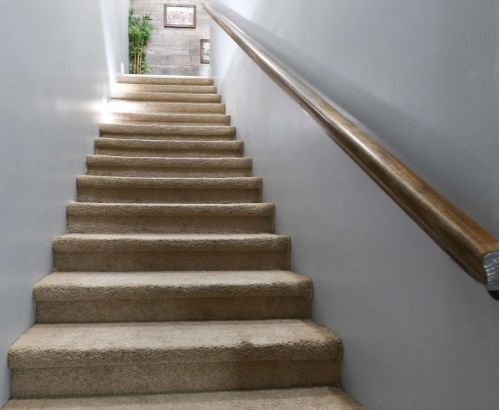 304 107th St, Chicago IL 60655-1709 exterior