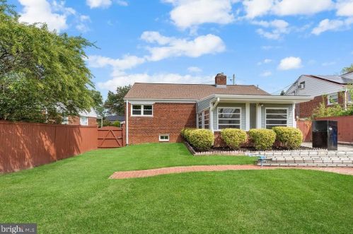 1615 Parham Rd, Silver Spring MD  20903-2258 exterior