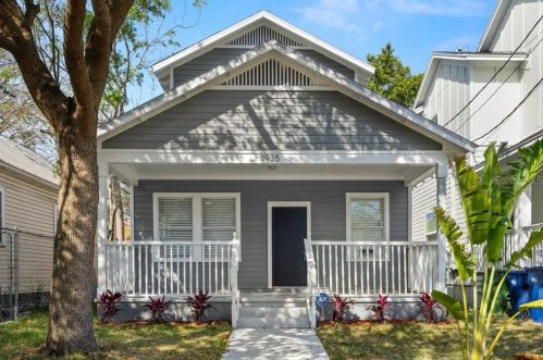 1935 Chestnut St, Tampa, FL 33607-4311