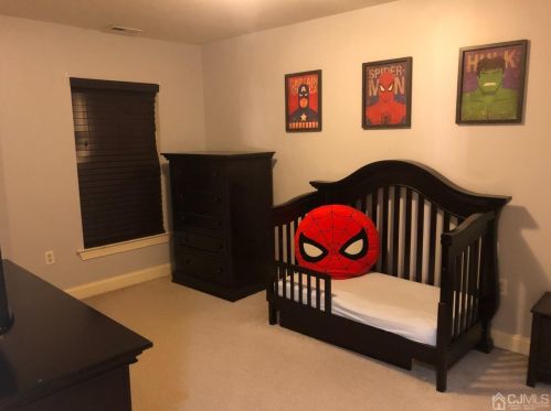 21 Roosevelt Ave, Carteret NJ 07008-3018 exterior