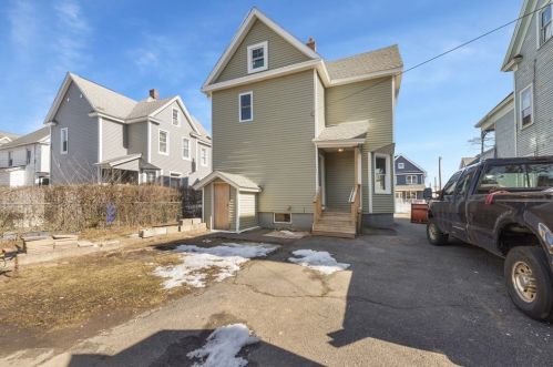 54 Crystal Ave, Springfield MA 01108-1722 exterior