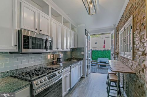 2263 12 Pl, Washington DC 20002-6355 exterior