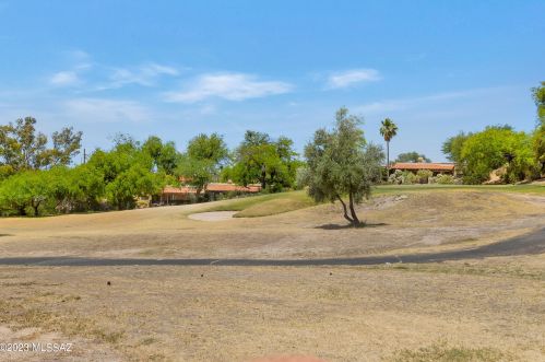 831 Camino Corrida, Tucson AZ 85704-7651 exterior