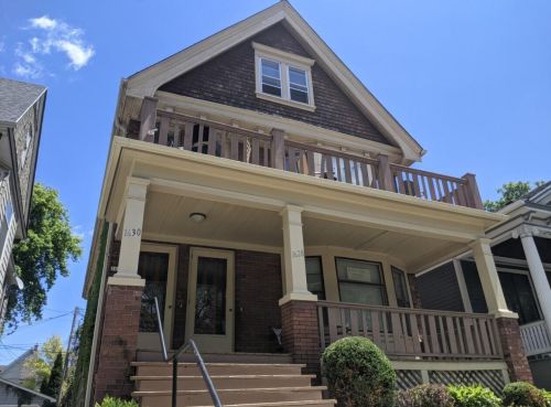 1628 Astor St, Milwaukee WI  53202-2108 exterior