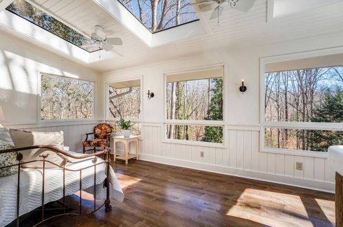 1129 Mason Wood Dr, Atlanta GA 30329-3803 exterior