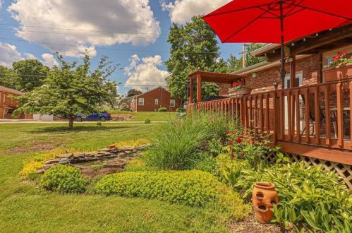 1201 Allaire Ave, Monaca PA 15061-1099 exterior