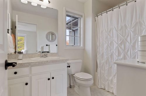 3544 Crestmoor Dr, Saint Paul MN 55125-5028 exterior