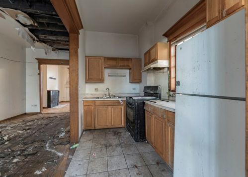 2452 Lexington St, Chicago IL 60612-3428 exterior