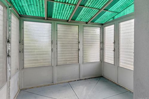 3846 Amundson Ave, Bronx NY 10466-5920 exterior