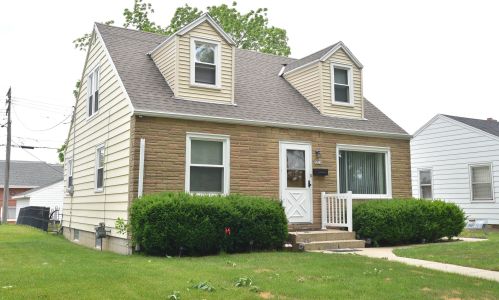 7326 Potomac Ave, Milwaukee, WI 53216-1946