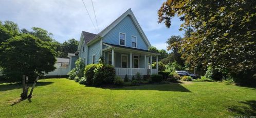 944 Main St, Killingly CT 06239-1401 exterior