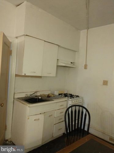 3734 19th St, Philadelphia PA  19140-3543 exterior