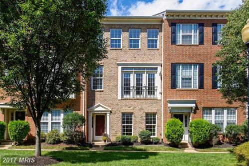 2323 Huntington Station Ct, Alexandria, VA 22303-1417