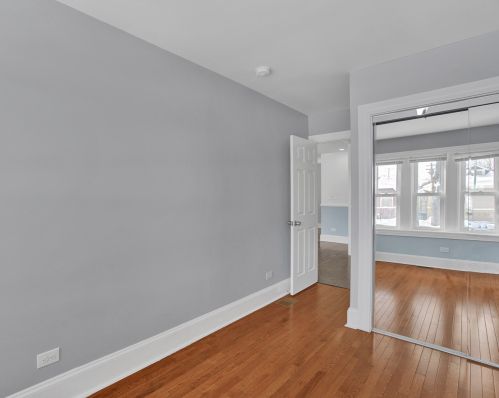 8232 Ridgeland Ave, Chicago IL  60617-1744 exterior