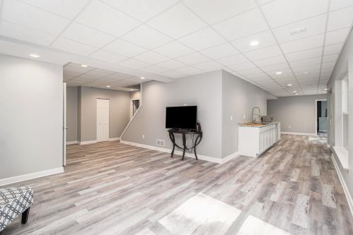 3547 Hathaway Rd, Kalamazoo MI 49009-4909 exterior