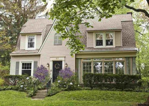 37 Sunnyside Rd, Schenectady, NY 12302-2424