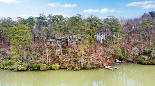 9615 Huntcliff Trce, Atlanta GA 30350-2615 exterior