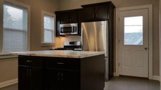 1939 Bartlett Ave, Milwaukee WI  53202-1425 exterior