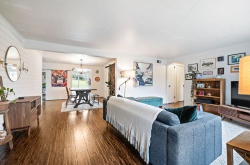 4643 Mckee Dr, Pittsburgh PA  15236-2445 exterior