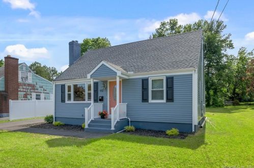 112 East St, New Britain CT  06051-3645 exterior