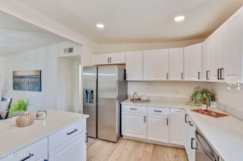 5936 Hawthorne St, Tucson AZ  85711-1528 exterior