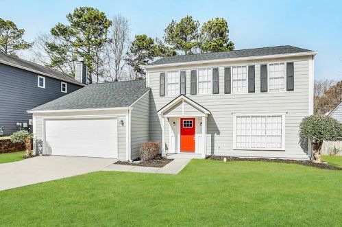 6563 Eastbriar Dr, Lithonia GA  30058-8944 exterior