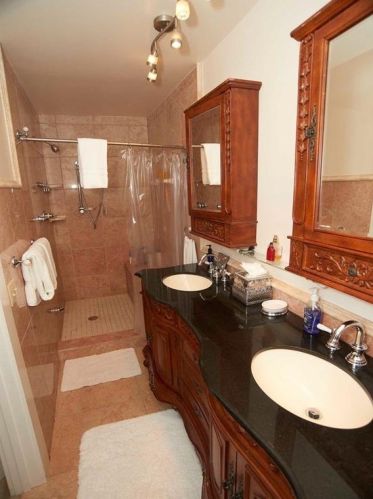 22 Freebody St, Middletown RI 02840-3548 exterior