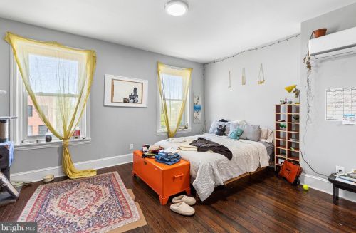 3900 Fairmount Ave, Philadelphia PA  19104-1806 exterior