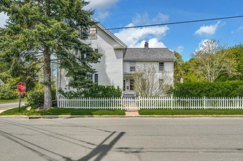 81 Clark St, Milford CT 06460-3202 exterior