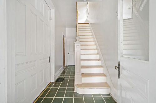 26 Carrick Ave, Pittsburgh, PA 15210-4322