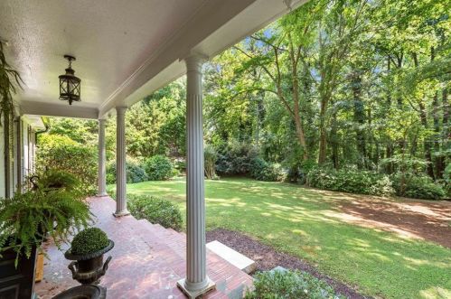 5680 Lake Forrest Dr, Atlanta GA  30342-4635 exterior