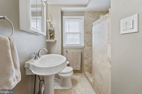 920 Lawnton Ter, Manor PA 19036-1112 exterior