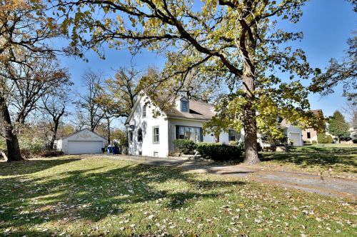 256 Glenview Ave, Elmhurst, IL 60126-2518