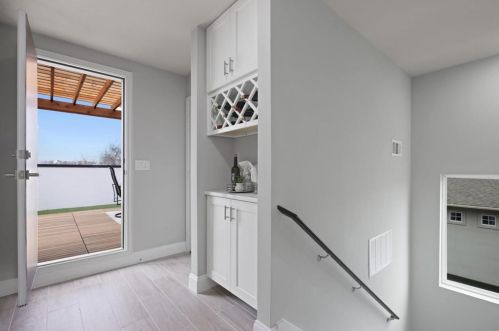 2211 Carroll Ave, Dallas TX  75204-3656 exterior