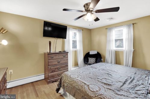 1243 Crestwood Dr, Pottstown PA 19464-2931 exterior