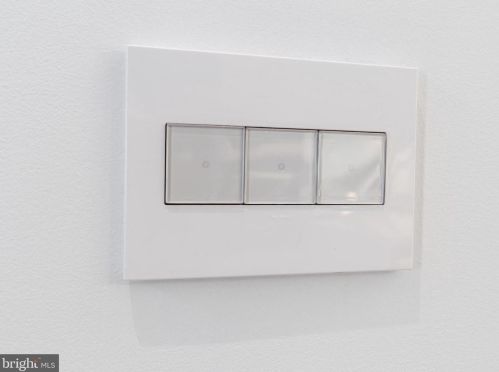 1604 13th St, Washington DC 20009-4303 exterior