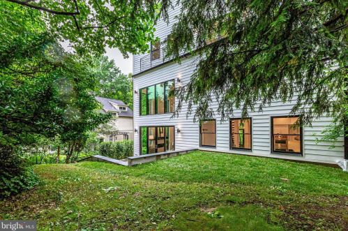 4913 Sherier Pl, Washington DC  20016-3319 exterior