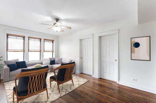 2717 Wellington Ave, Chicago, IL 60618-7822