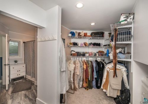 5953 Arnold Rd, Duluth MN 55803-9372 exterior