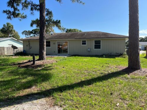 1159 Preston Ln, Fort Pierce, FL 34983-3221