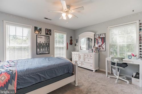 2706 Lady Annes Way, Huntingtown MD 20639-4115 exterior