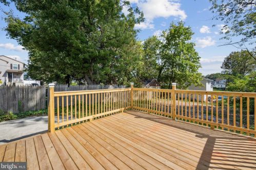 6240 Clayton Ave, Camden NJ 08109-1305 exterior