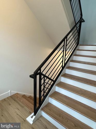 1500 Dickinson St, Philadelphia PA 19146-4757 exterior