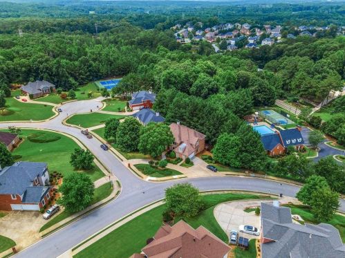 2551 Essex Ln, Atlanta GA 30331-7855 exterior